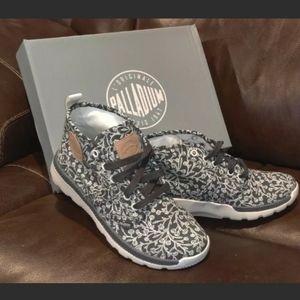 Women's Palladium Pallaville Hi Black and White